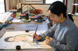 山西一青年手绘13位中国航天员肖像画 致敬“飞天英雄”