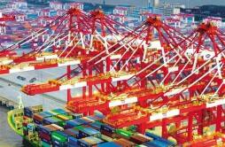 上海港集装箱吞吐量连续12年全球第一