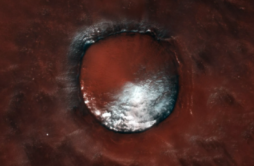 欧空局发布新图像：火星景观看起来像“口感丰富的红丝绒蛋糕”