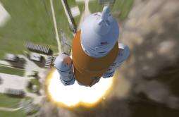 NASA大型SLS火箭在Artemis I发射前继续取得进展