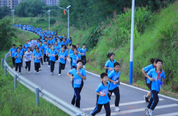 这所学校举行微型马拉松，1300名师生跑进长株潭“绿心”