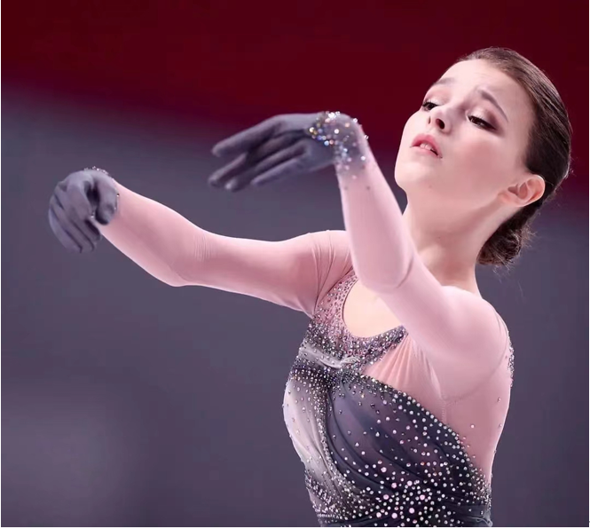冬奥冠军“千金”安娜·谢尔巴科娃通过Geetaverse数字藏品与粉丝“面对面”