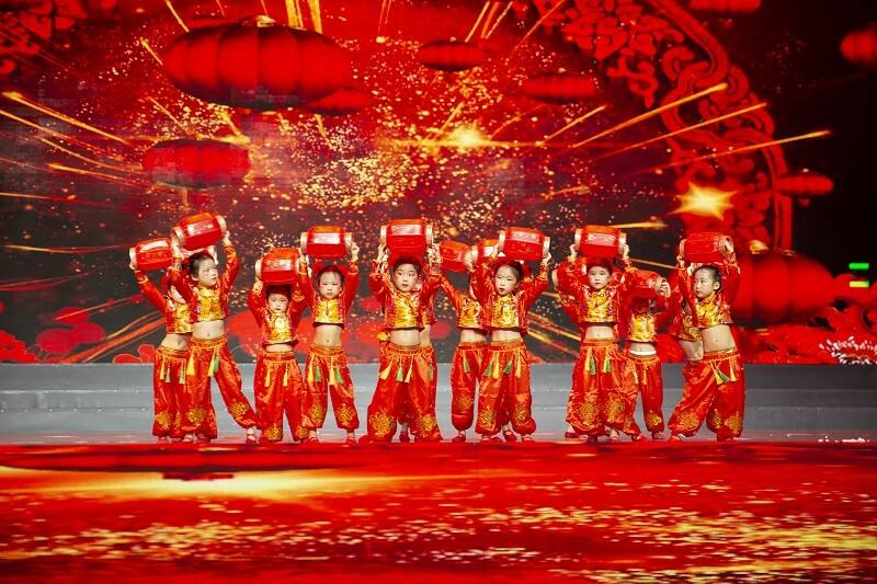 第五届“丝路舞寻﹒筑梦陕西”少儿艺术展演在西安完成摄制