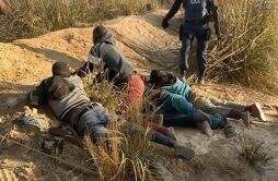 南非8名女子遭矿工轮奸65名嫌疑人被捕 事件真相太惊人