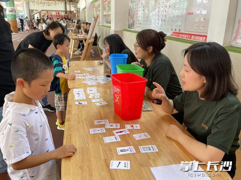 系列幼小衔接课程，让小一新生更快融入到学校生活。均为学校供图