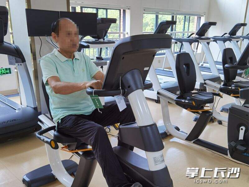 朱先生在湖南省人民医院进行心脏康复。长沙晚报通讯员 陈美娟 谢飘 供图