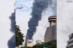 现场：长沙电信大楼起火火光冲天 来看具体情况
