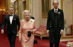 英女王最喜爱男仆终身未婚 守护女王44年身高达1米92