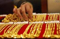 国内金饰品价格半个月调了5次 今日港股黄金板块涨幅居前