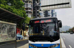 车过家门口，湘江北路南段新增3.5公里线路，公交“扫盲”2万居民