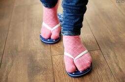 日本人喜欢穿着袜子睡觉这是长寿秘诀？原来可以提高睡眠质量