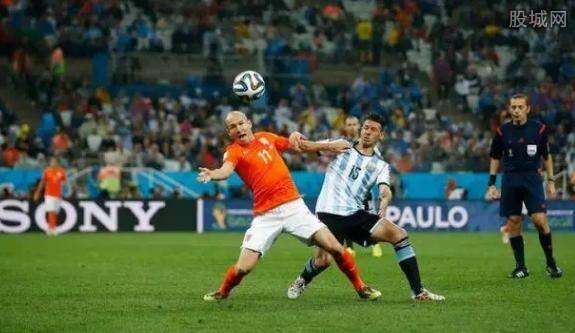 荷兰vs阿根廷历史上有五次交锋，近两场比分均为0-0