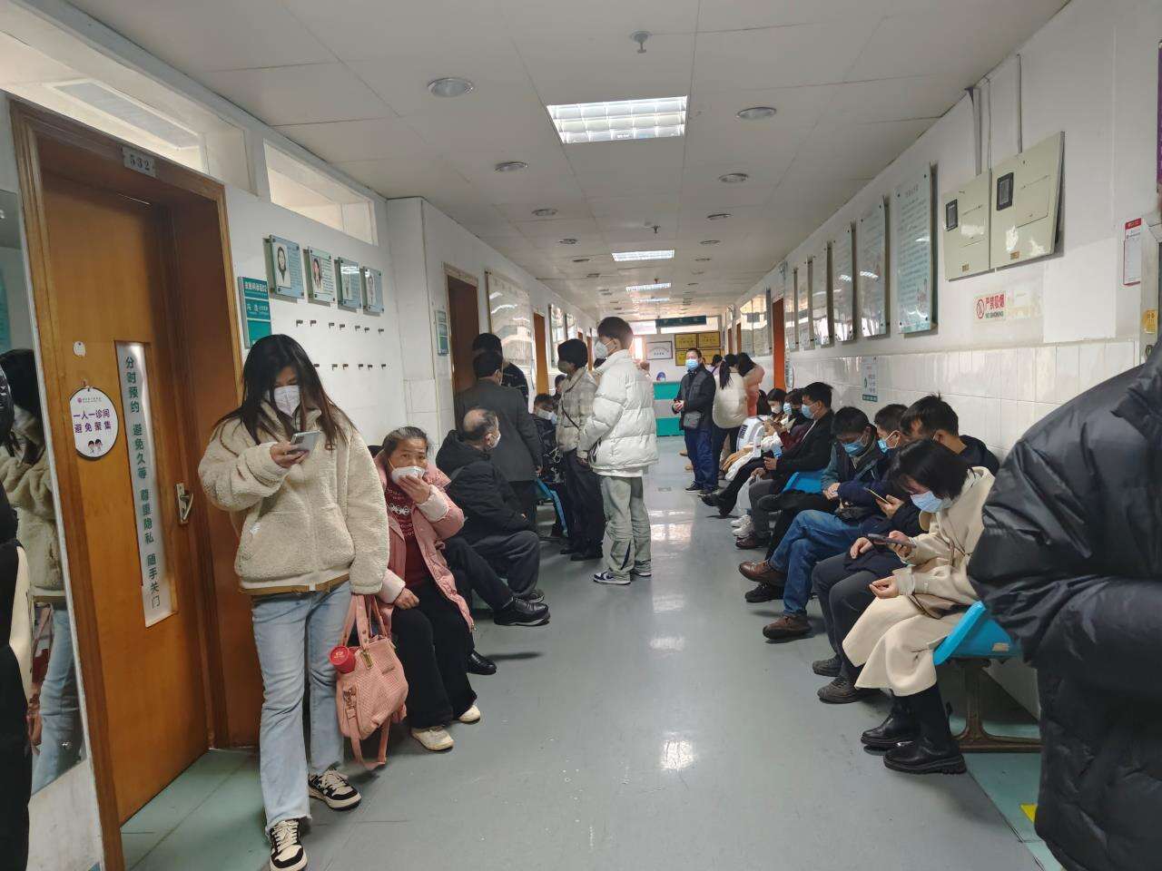 湖南省人民医院门诊量出现显著回升。