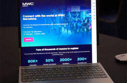 联想 MWC展示卷轴屏笔记本，全球首款将柔性屏幕与可变型结构组合