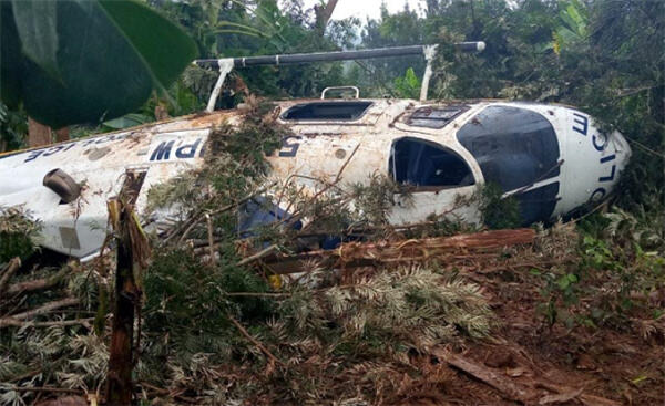 西安一架观光直升机坠落3人遇难
