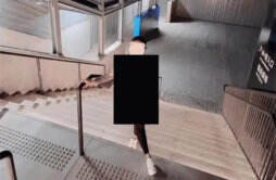 香港女子在公共场所拍裸照被捕是否违法