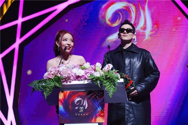 CMA全球华语榜中榜 种梦音乐D.M.G艺人GAI、VaVa、艾热斩获三项大奖