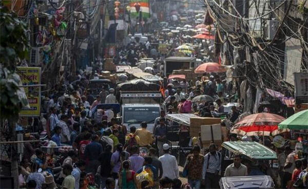 印度问鼎人口第一大国背后