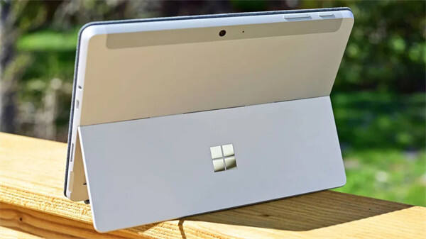 微软推迟ARM 版 Surface Go 产品的发布计划