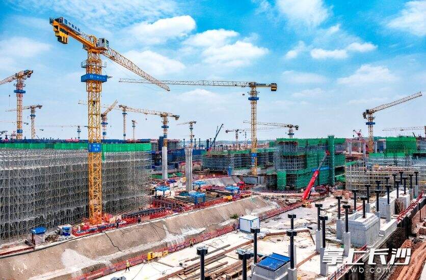 长沙机场改扩建项目建设现场。长沙晚报通讯员 章帝 摄