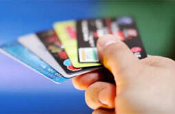 如何选择适合自己的银行卡 了解不同类型的银行卡和其对应的优缺点