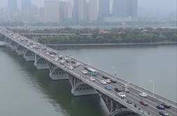 长沙橘子洲大桥南、北支桥将限制机动车通行