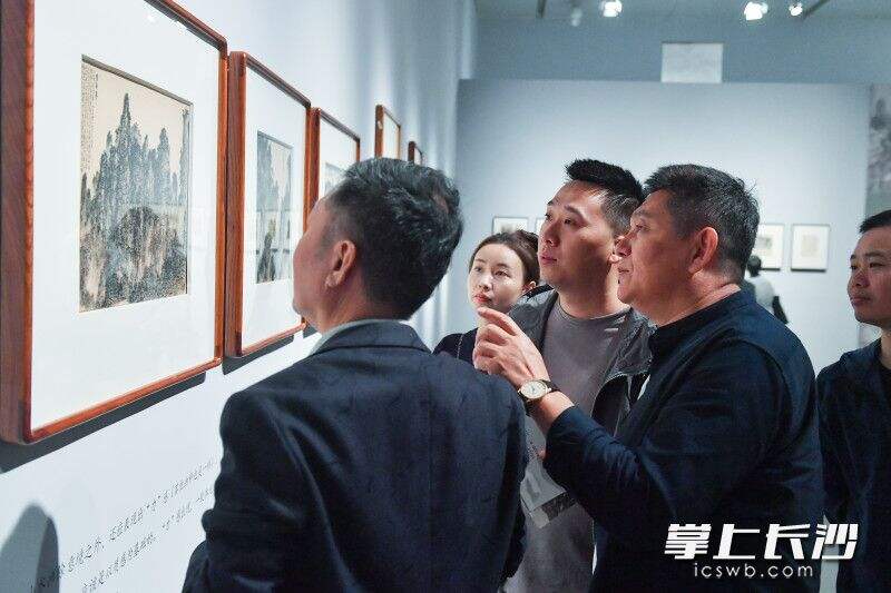 10月24日，由湖南博物院主办的“恶墨点华章——莫立唐艺术展”原创大展在湖南博物院正式开展。