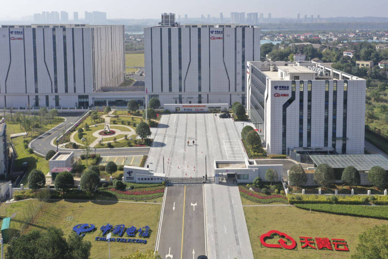 中国电信中南智能算力中心一期已投产运营。