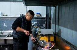 烧烤店主在淄博“过冬” 淄博烧烤店的现状如何