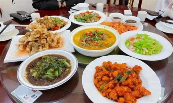 黑龙江回应建议向南方游客提供小份菜