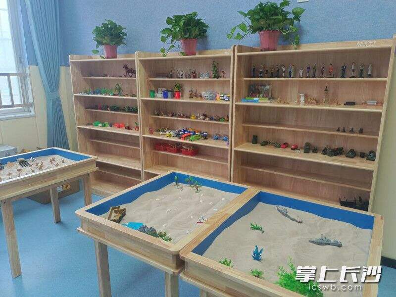 东马小学改造、建设了多间用于特殊孩子教育的功能室。  资料图片