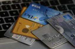 信用卡溢缴款如何取现 多种方法给你取现