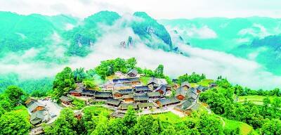 俯瞰湘西州十八洞村。资料图片