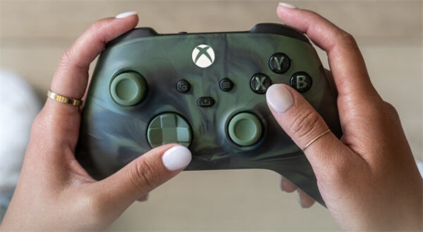微软 Xbox 无线控制器丛林风暴限量版国行开售
