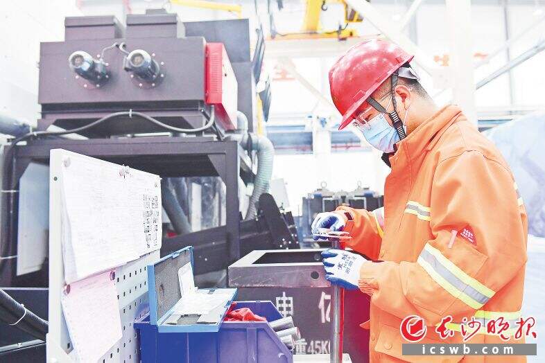 申亿精密是湖南最大的工程机械零部件配套企业。长沙晚报全媒体记者 王志伟 摄