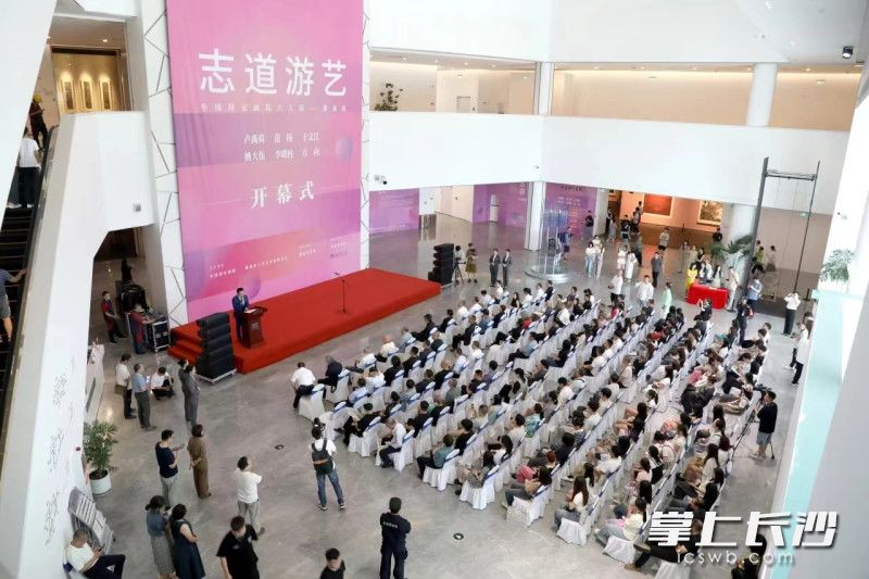 展出新作140余件 “志道·游艺——中国国家画院六人展”开幕